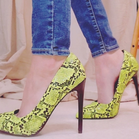 Meet your Posher, Lindsay - Picture 1 of 1